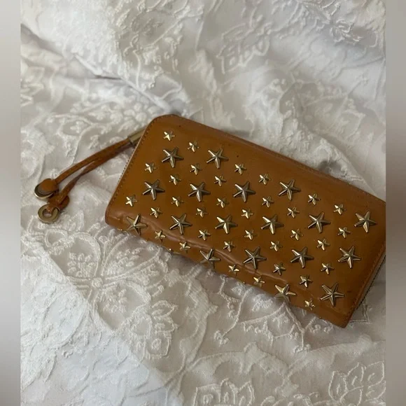 Jimmy Choo Star Studded Patent Leather Zip Wallet caramel/cognac - Picture 9 of 14